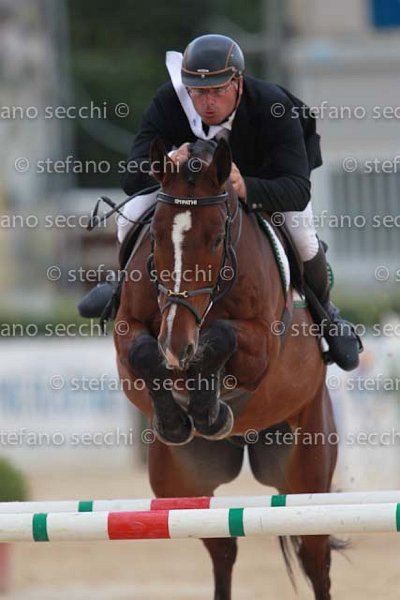 FALZINI_EMPATHY_GIO CAV 2011_SS3_9622.jpg